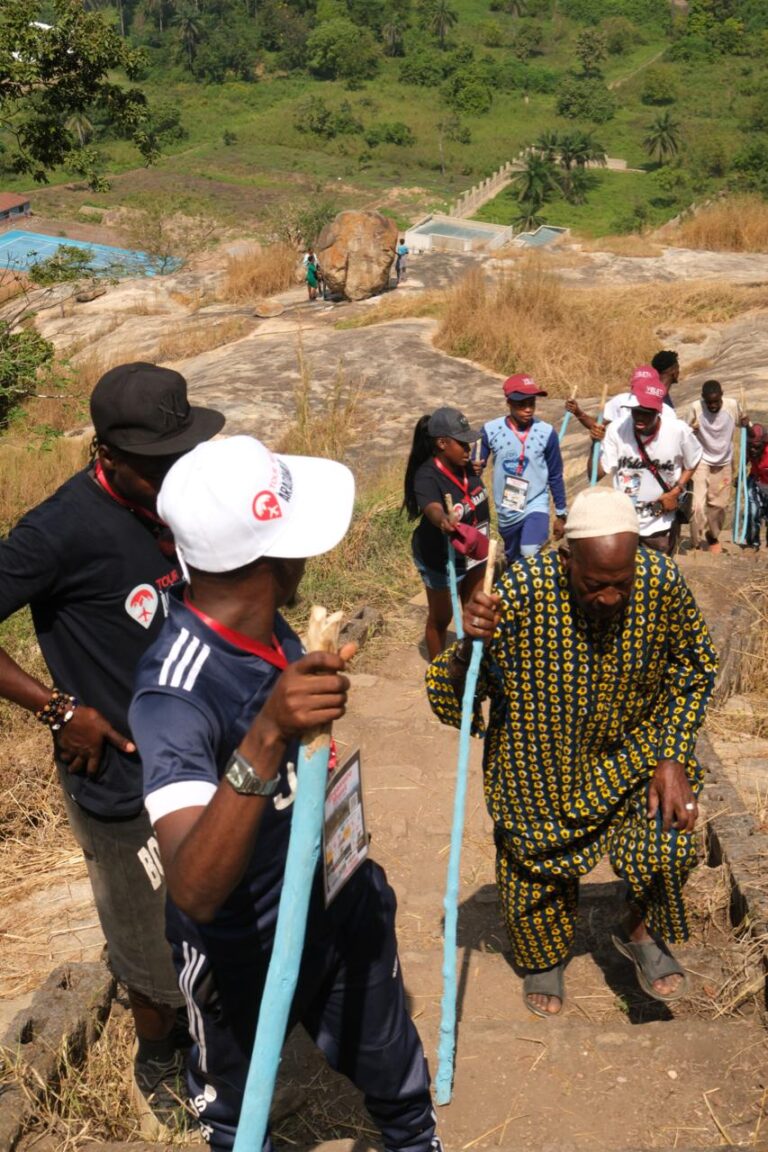 Iyake Tour Image 9